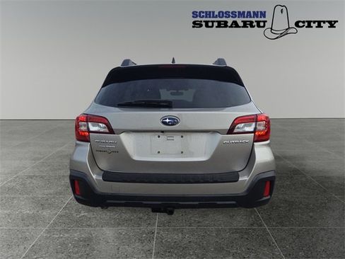 Used 2018 Subaru Outback 2.5i Limited image 8