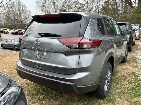 New 2026 Nissan Rogue S image 4