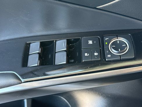 Used 2023 Lexus IS 300 w/ Comfort Package RWD image 12