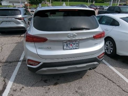 Used 2019 Hyundai Santa Fe FWD image 12