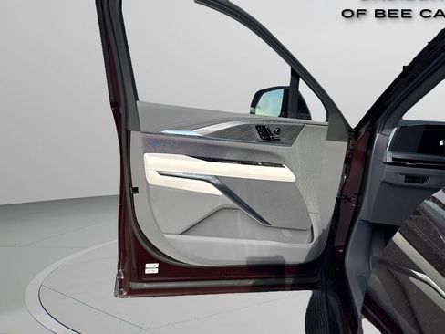 New 2025 Cadillac Escalade IQ Sport 1 w/ LPO, ONYX Package image 15