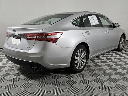 Used 2014 Toyota Avalon XLE image 4