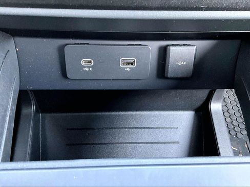 Used 2021 Land Rover Defender 90 X image 25