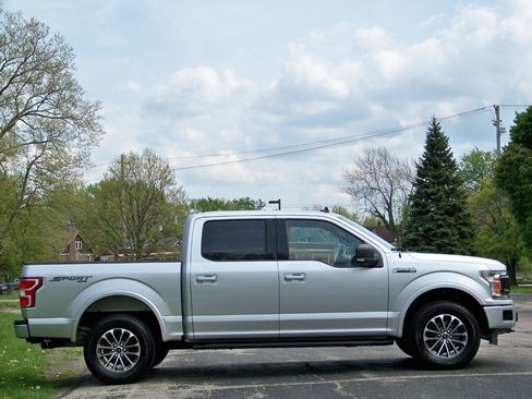 Used 2019 Ford F150 XLT w/ Equipment Group 302A Luxury AWD/4WD image 9