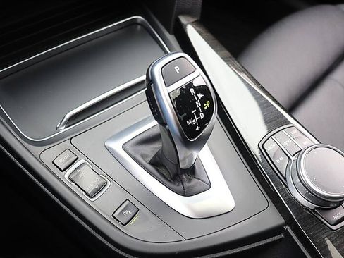 Used 2017 BMW 330i Sedan RWD image 33