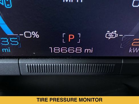 Used 2025 GMC Hummer EV 3X AWD/4WD image 4