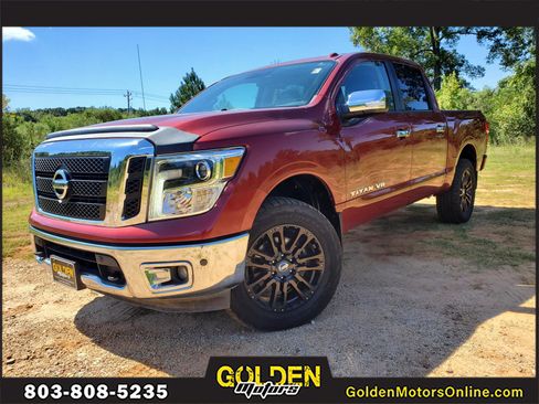Used 2018 Nissan Titan SL image 1