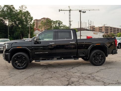 New 2026 GMC Sierra 2500 Denali w/ Denali Reserve Package AWD/4WD image 5