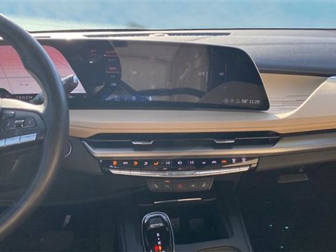 Used 2024 Cadillac XT4 Premium Luxury w/ Cold Weather Package image 10