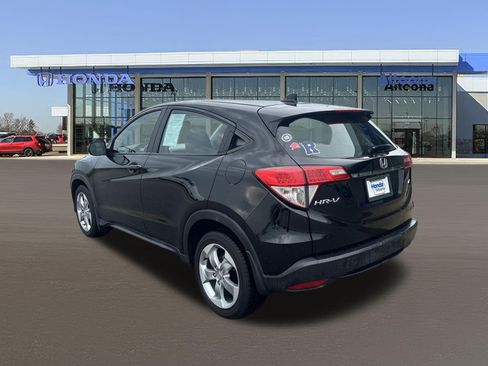 Used 2019 Honda HR-V LX image 3