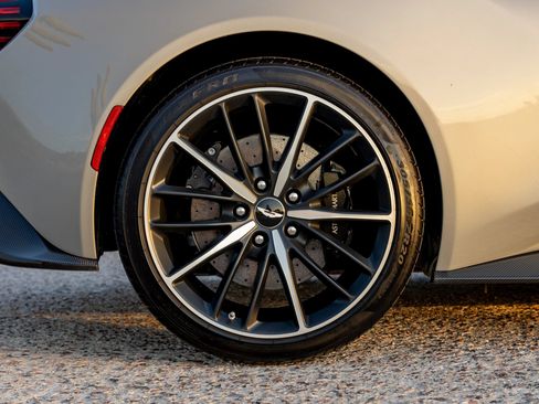 Used 2018 Aston Martin Vanquish Zagato RWD image 28