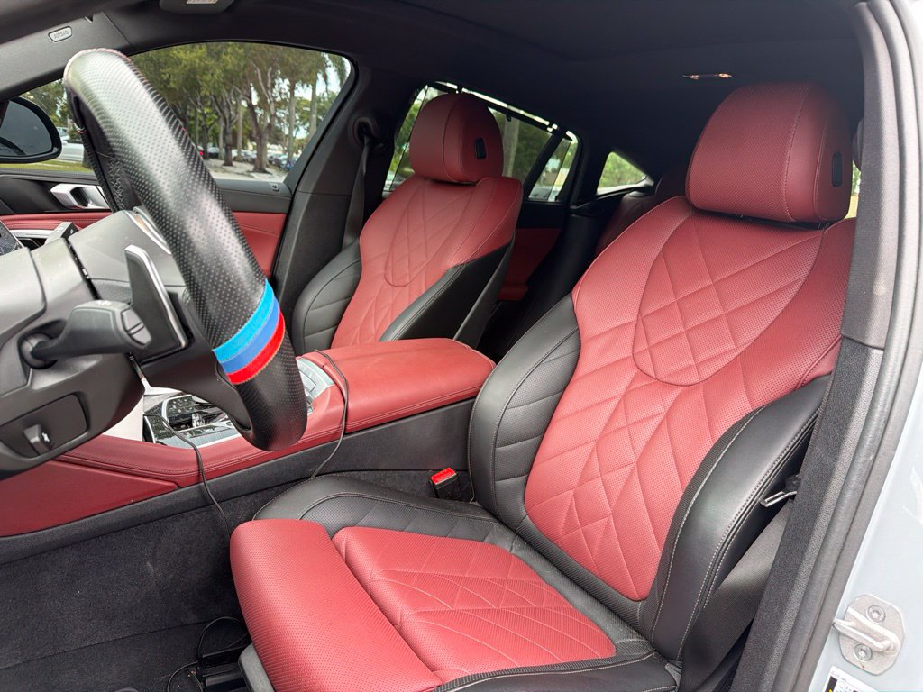 Certified 2024 BMW X6 xDrive40i w/ Executive Package AWD/4WD image 2