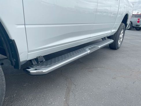 Used 2024 RAM 2500 Big Horn AWD/4WD image 9