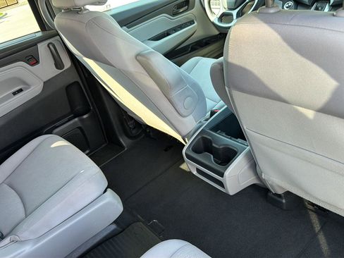 Used 2019 Honda Odyssey LX image 28
