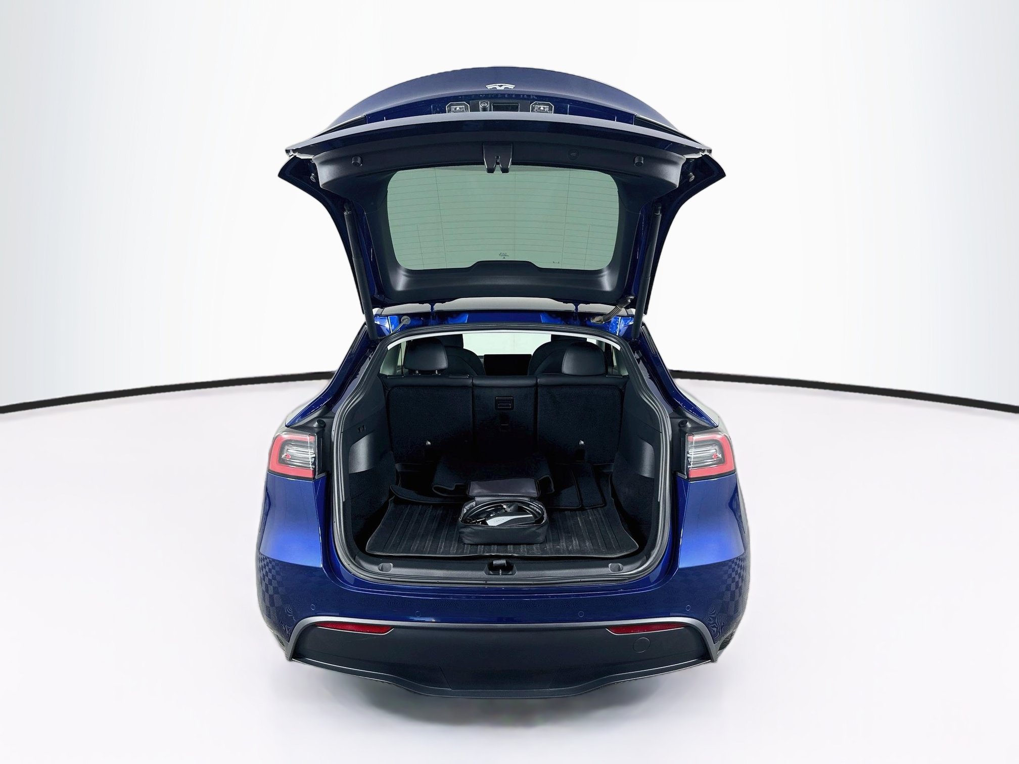 Used 2022 Tesla Model Y Long Range AWD/4WD image 27