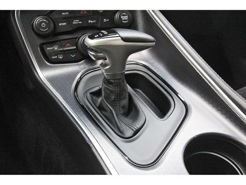 Used 2017 Dodge Challenger R/T Scat Pack w/ Dynamics Package RWD image 26