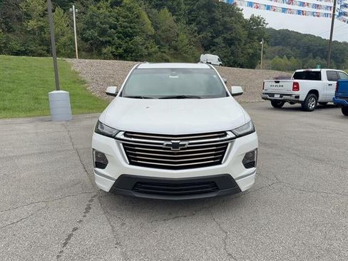 Used 2022 Chevrolet Traverse High Country w/ LPO, Floor Liner Package AWD/4WD image 2