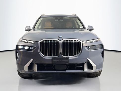 Certified 2024 BMW X7 xDrive40i image 2