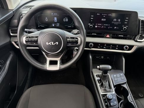 Used 2024 Kia Sportage LX image 11
