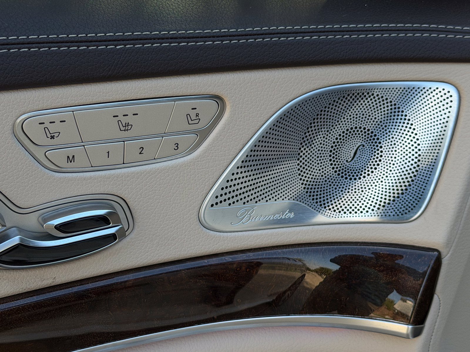 Used 2019 Mercedes-Benz S 560 Sedan image 8