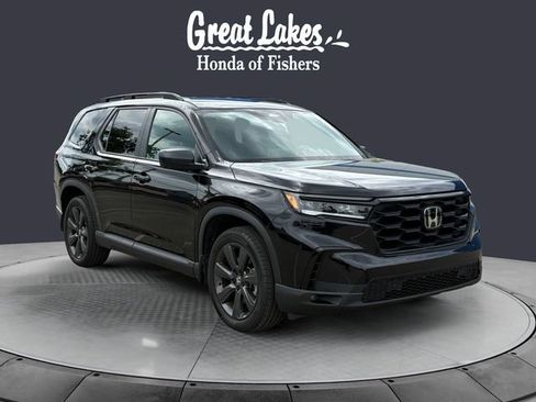 Used 2025 Honda Pilot Sport image 7