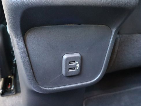 Used 2022 Chevrolet Equinox RS image 18