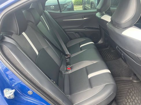 Used 2025 Toyota Camry SE w/ Multimedia Upgrade Package FWD image 31