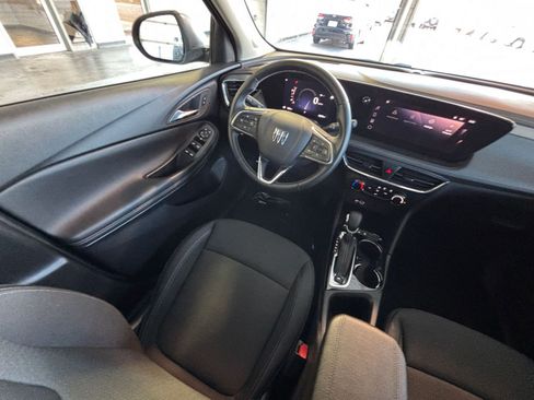 Used 2025 Buick Encore GX Preferred image 38