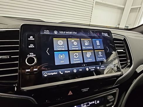 New 2026 Honda Ridgeline Black Edition image 17