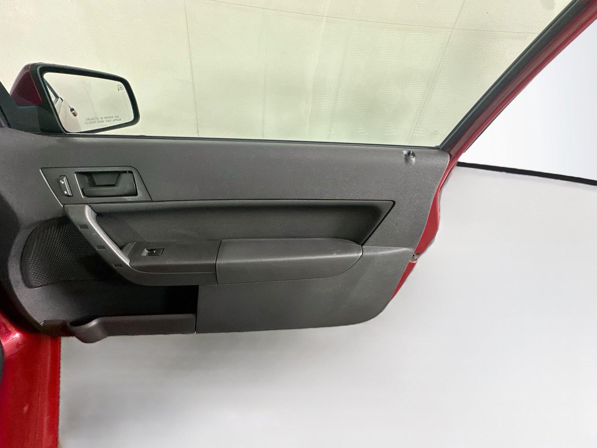 Used 2010 Ford Focus SE FWD image 27