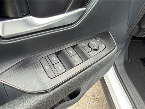 New 2026 Nissan Kicks SV image 19