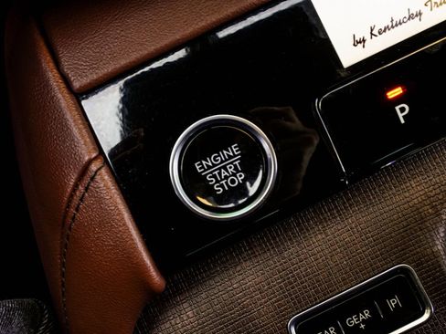 Used 2025 Lincoln Navigator L Reserve AWD/4WD image 24