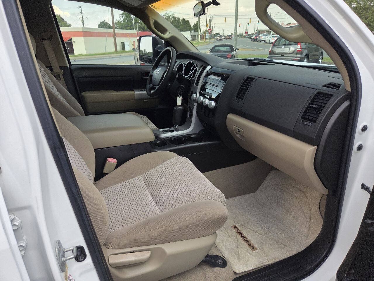 Used 2007 Toyota Tundra SR5 w/ TRD Off-Road Pkg RWD image 12