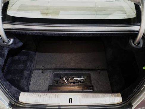Used 2016 Rolls-Royce Wraith RWD image 18