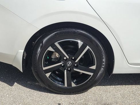 Certified 2025 Nissan Sentra SV FWD image 10