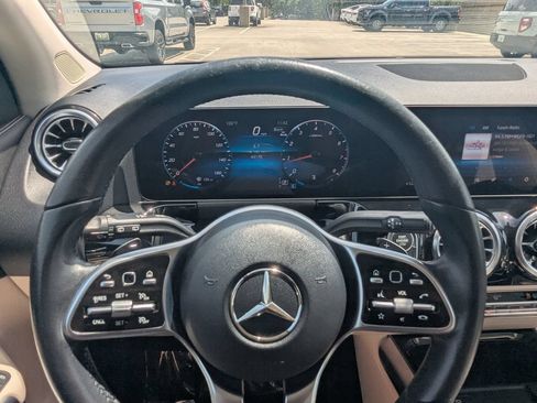 Certified 2023 Mercedes-Benz GLA 250 4MATIC image 38