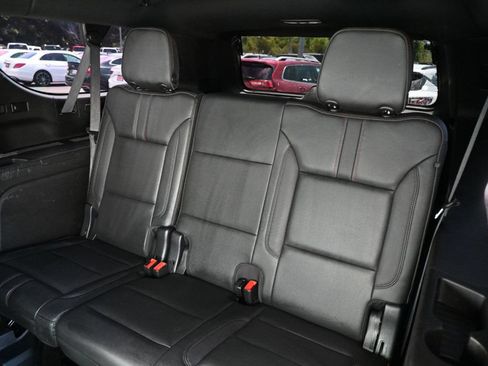 Used 2021 Chevrolet Suburban RST RWD image 15