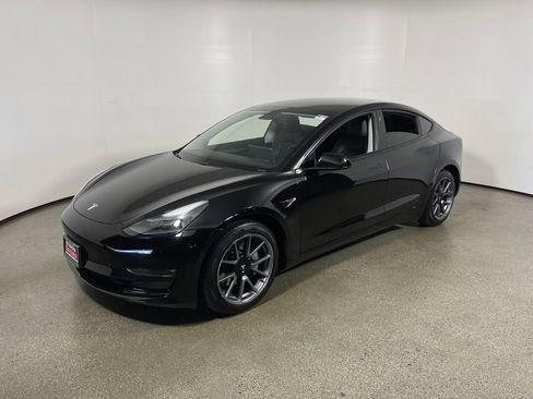 Used 2021 Tesla Model 3 Standard Range Plus RWD image 7