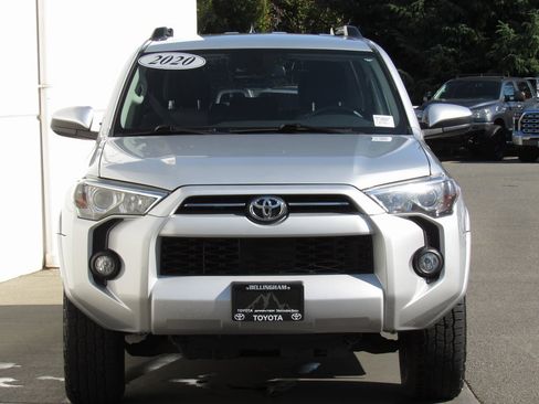 Certified 2020 Toyota 4Runner SR5 image 3