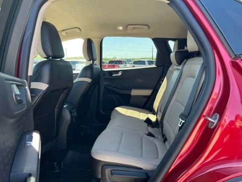Used 2020 Ford Escape Titanium AWD/4WD image 14