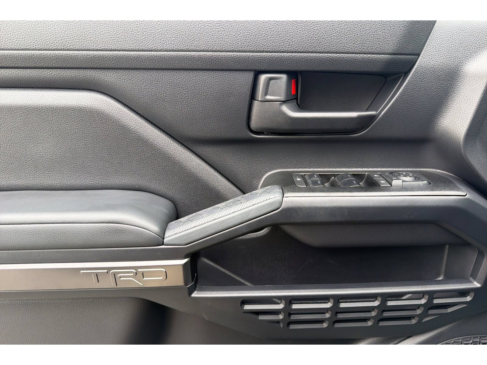 Used 2026 Toyota 4Runner 4WD image 11