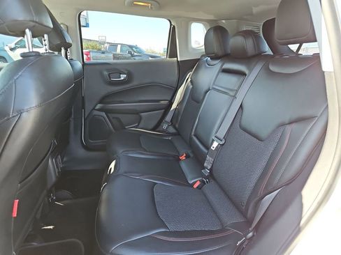 Used 2018 Jeep Compass Trailhawk w/ Cold Weather Group image 30