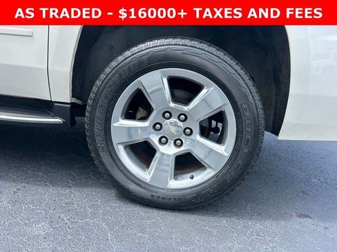 Used 2015 Chevrolet Suburban LTZ RWD image 10