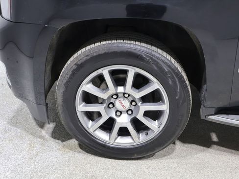 Used 2016 GMC Yukon XL Denali w/ Open Road Package AWD/4WD image 8