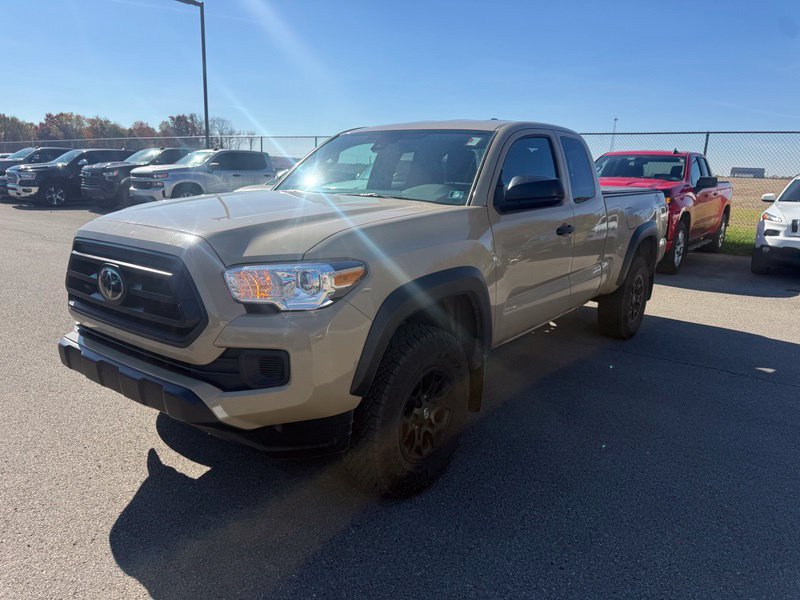 Used 2020 Toyota Tacoma SR w/ SX Package AWD/4WD image 2