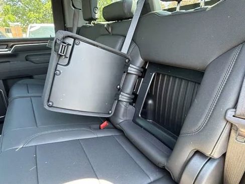 New 2026 GMC Sierra 2500 SLT w/ LPO, Black Badging Package AWD/4WD image 35