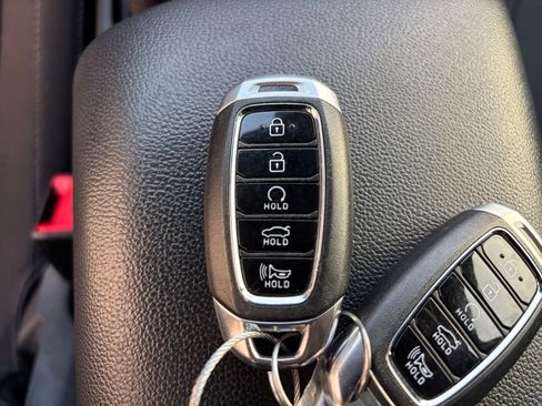 Used 2021 Hyundai Elantra SEL image 28