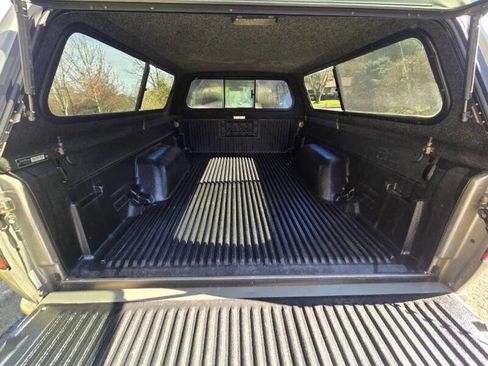 Used 2003 Chevrolet S10 Pickup LS RWD image 12