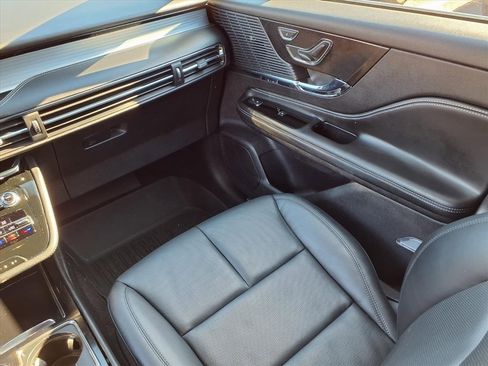 Used 2022 Lincoln Corsair AWD w/ Premium Package image 10