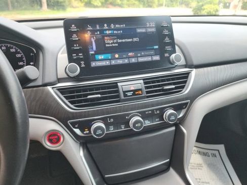 Used 2019 Honda Accord EX-L image 24